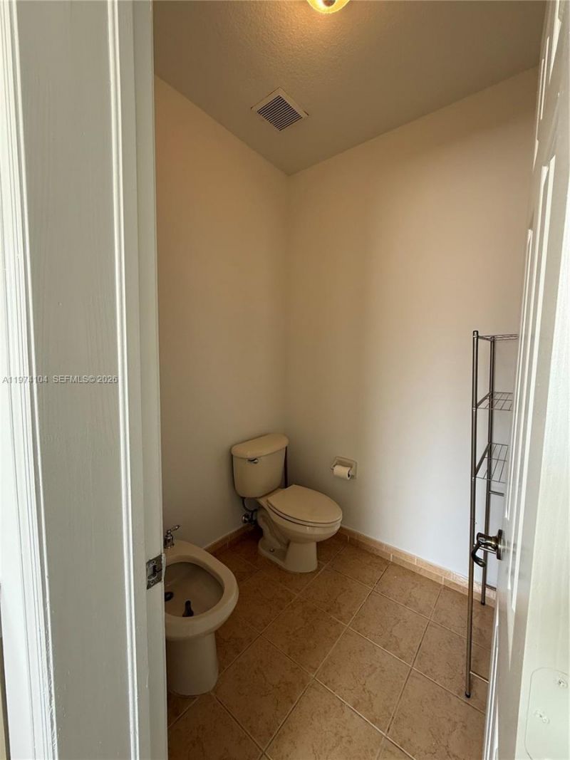 Please Call For Address, Miami, FL 33193 Photo