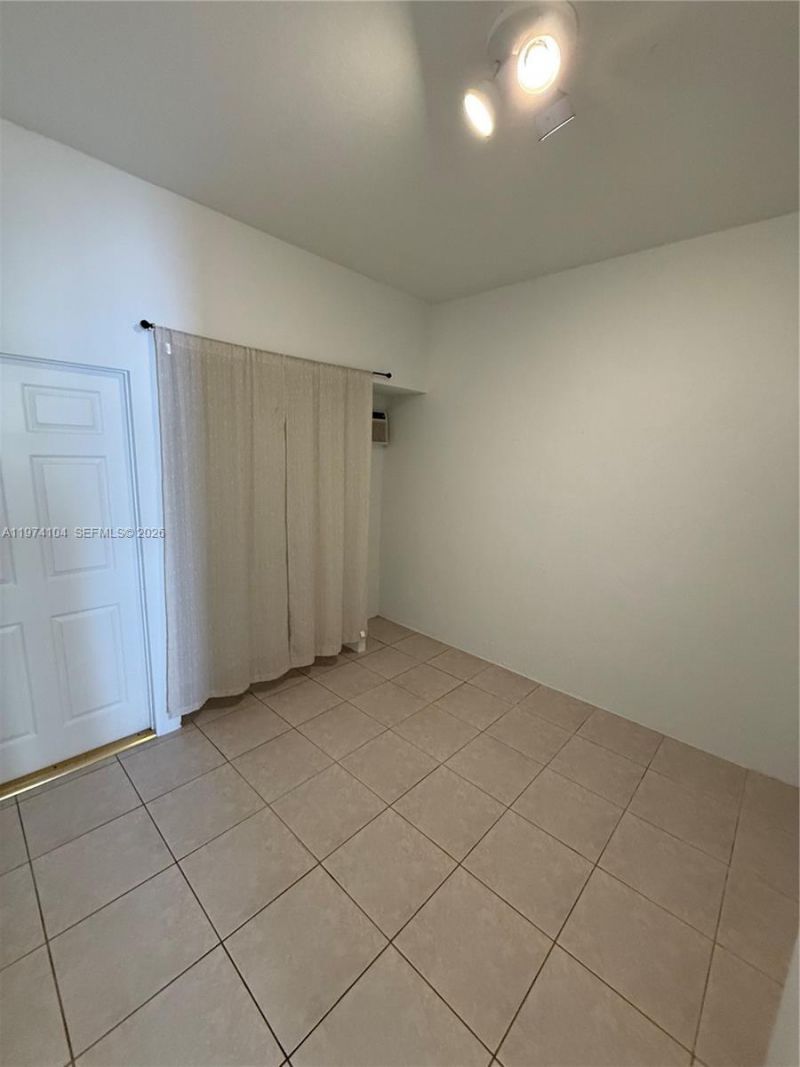 Please Call For Address, Miami, FL 33193 Photo