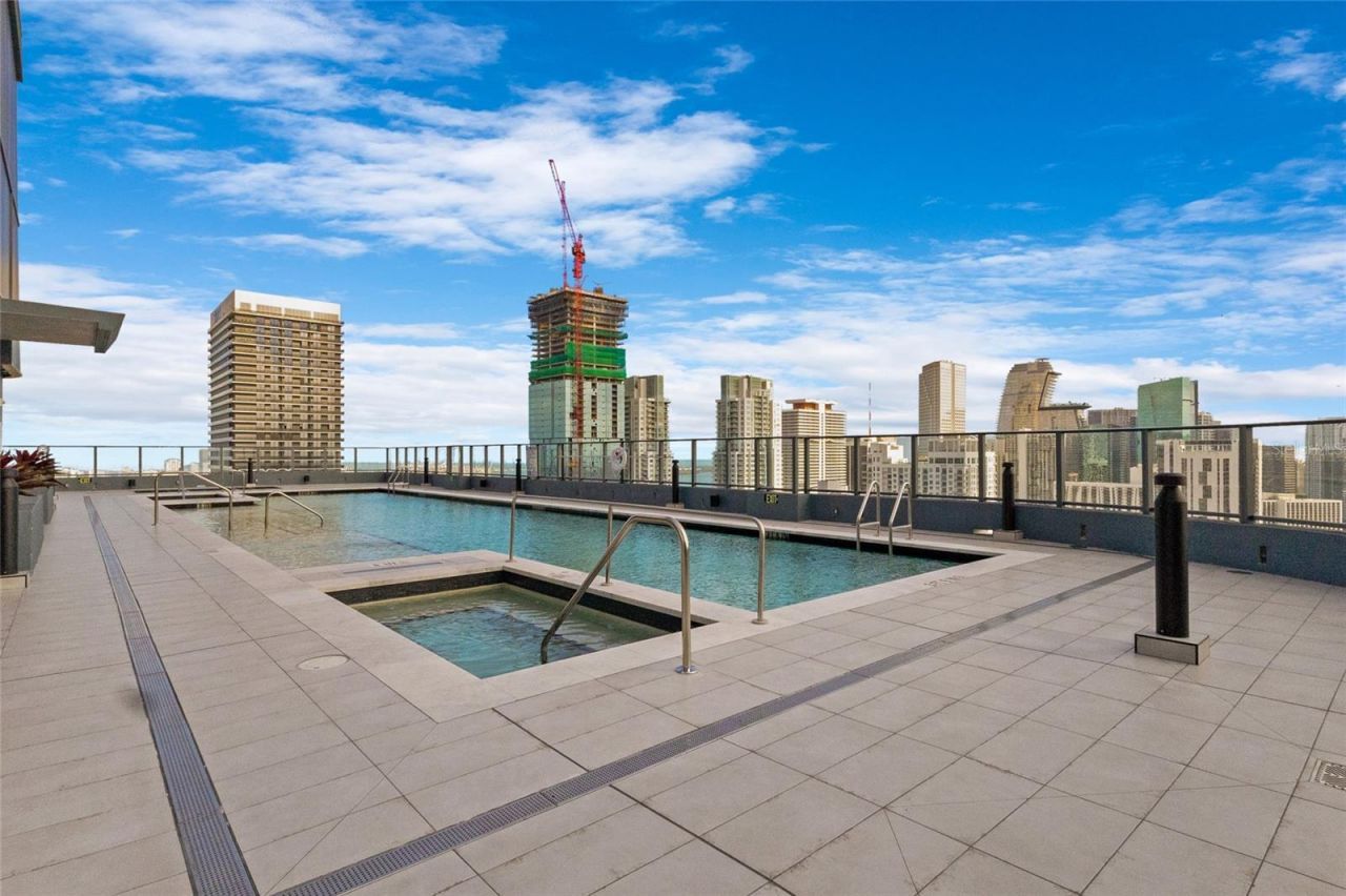 121 NE 5th Street , Unit 1500, Miami, FL 33132 Photo