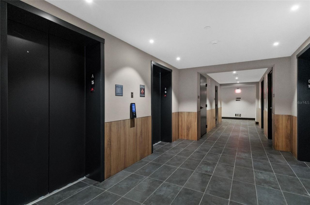 121 NE 5th Street , Unit 1500, Miami, FL 33132 Photo