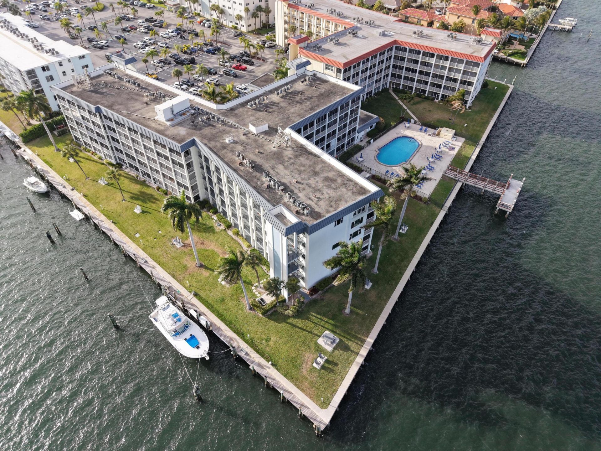 100 Paradise Harbour Boulevard, Unit 304, North Palm Beach, FL 33408 Photo