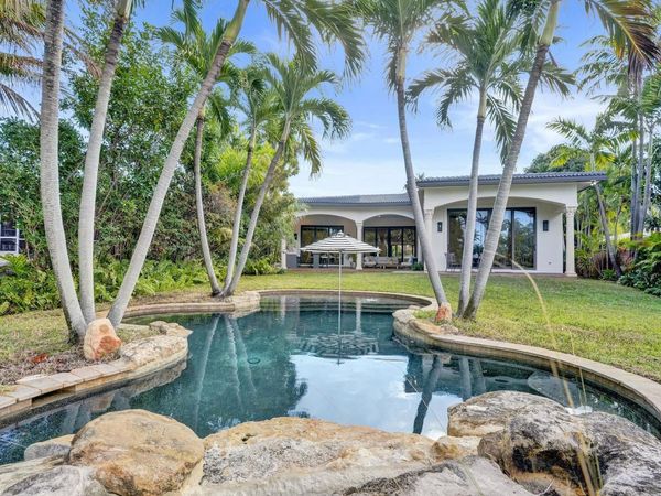 2425 Middle River Drive, Fort Lauderdale, FL 33305