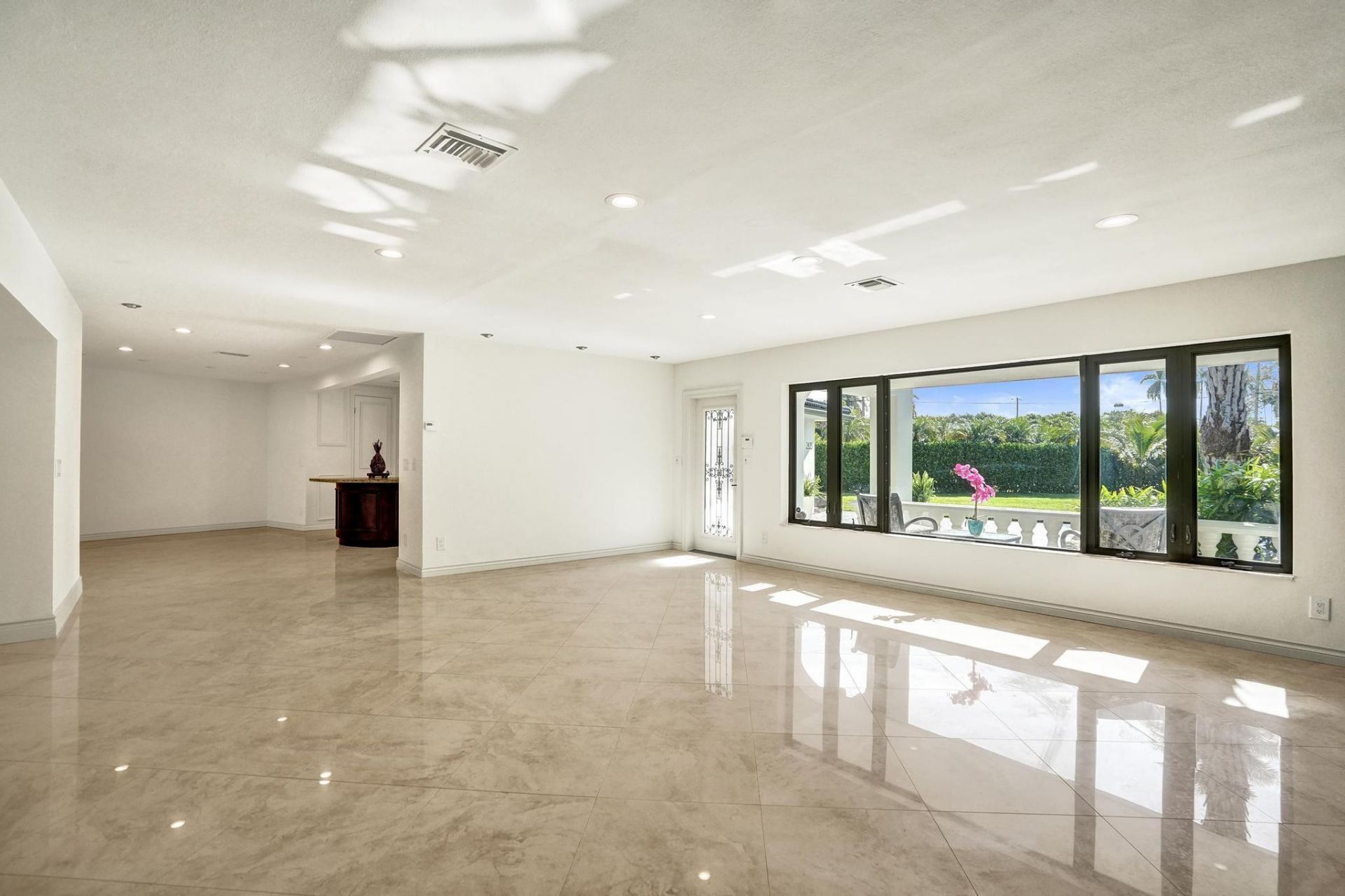 2425 Middle River Drive, Fort Lauderdale, FL 33305 Photo