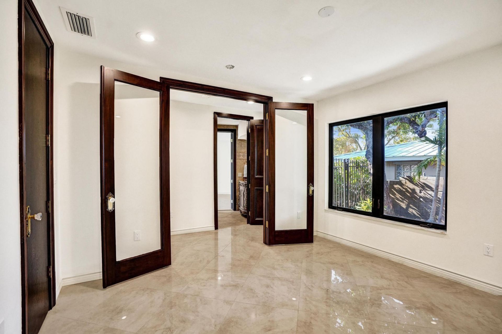 2425 Fryer Point, Fort Lauderdale, FL 33305 Photo