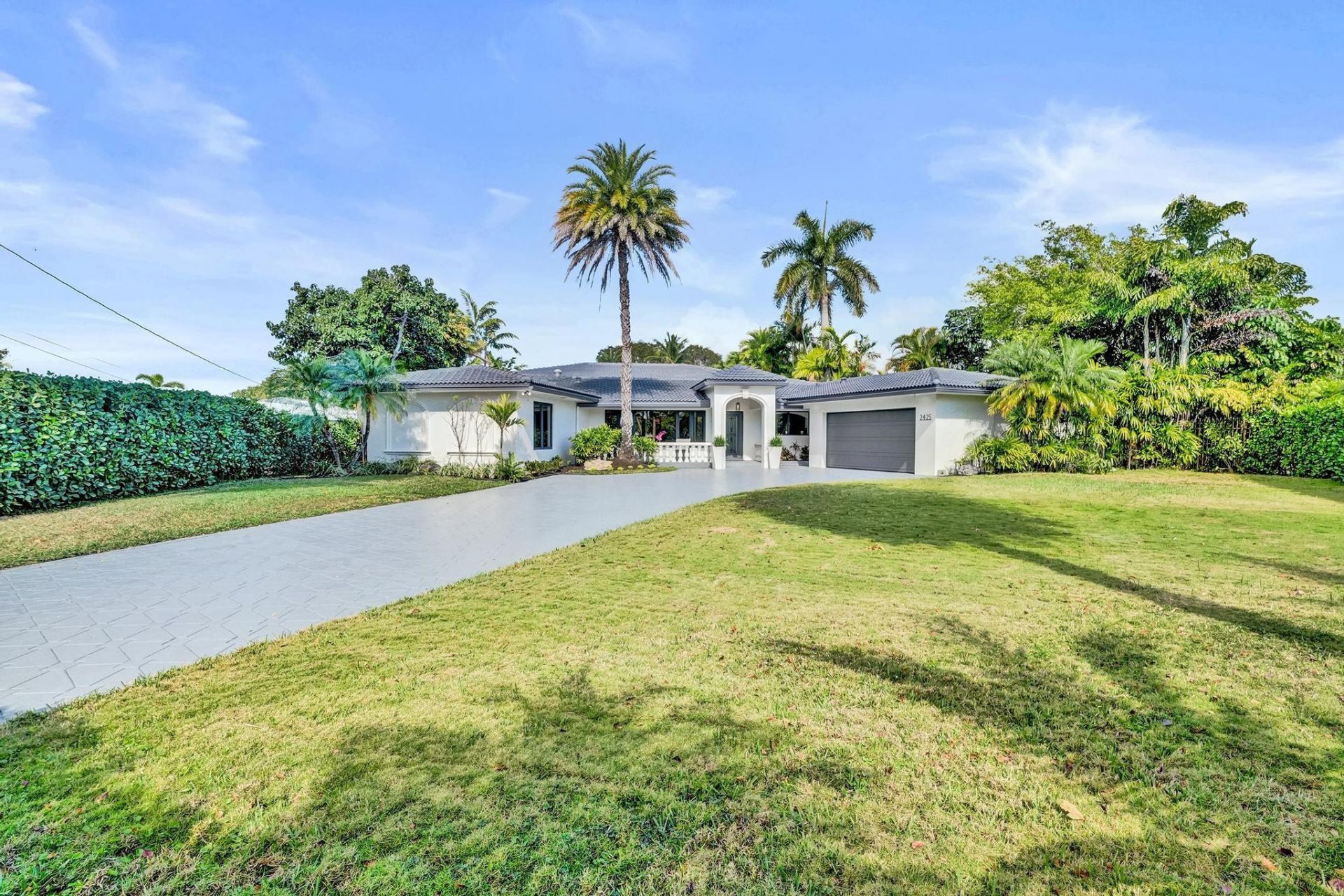 2425 Middle River Drive, Fort Lauderdale, FL 33305 Photo
