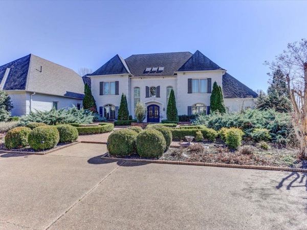 9141 FOREST BEND CT, Germantown, TN 38138