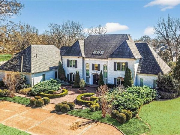 9141 FOREST BEND CT, Germantown, TN 38138