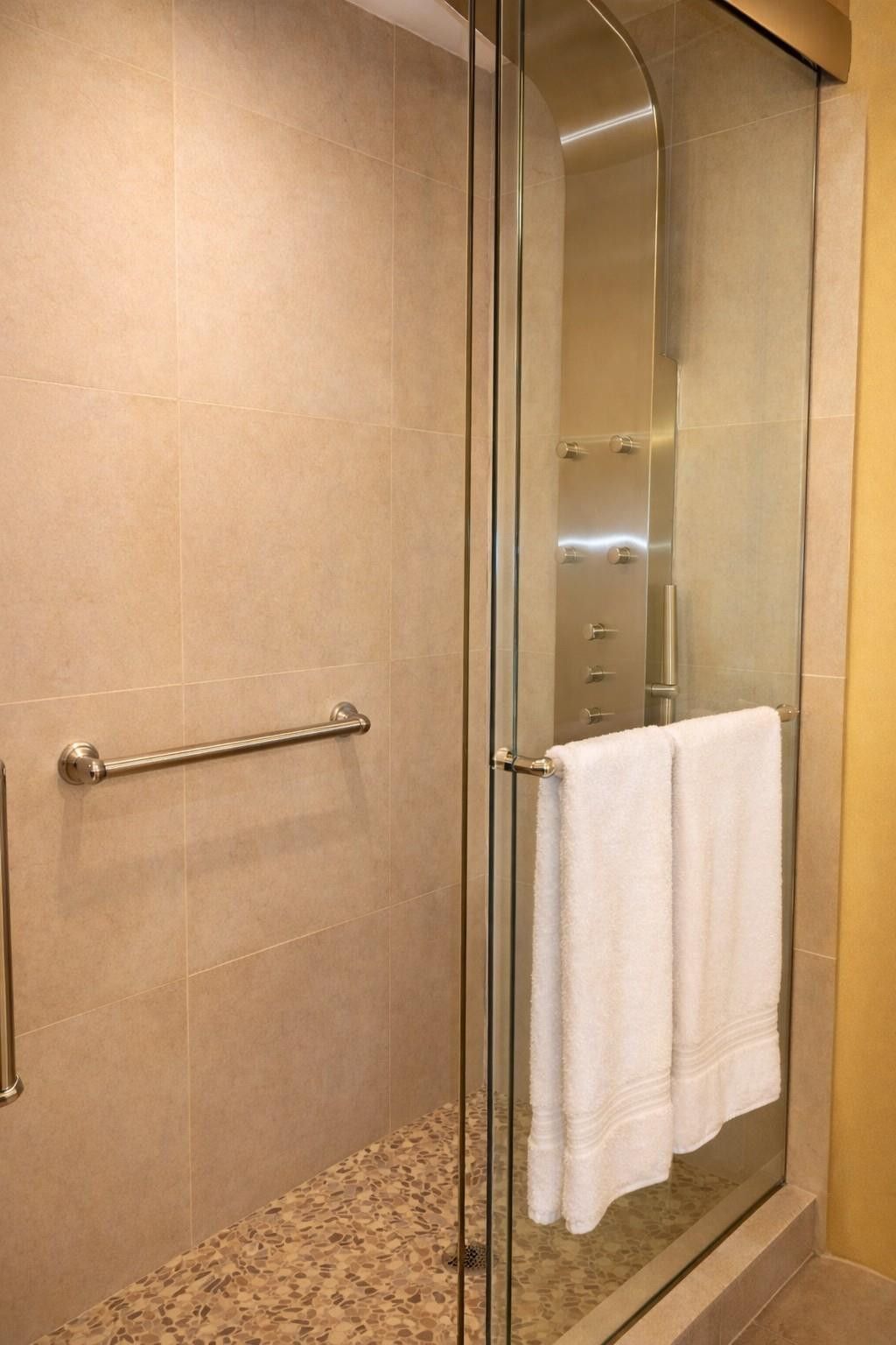 4330 Hillcrest Drive, Unit 420, Hollywood, FL 33021 Photo