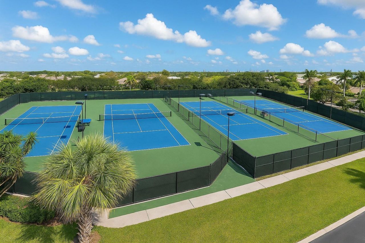 4330 Hillcrest Drive, Unit 420, Hollywood, FL 33021 Photo