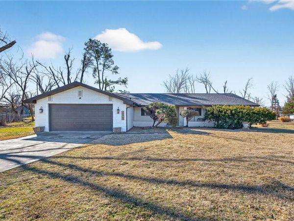 600 S Scott Circle , Rogers, AR 72758