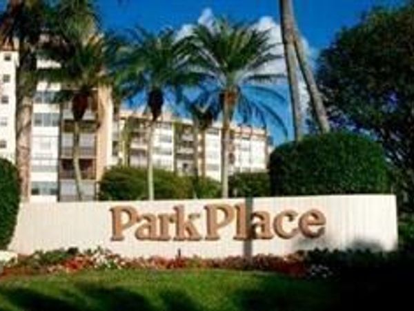 1400 Saint Charles Place, Unit 713, Pembroke Pines, FL 33026