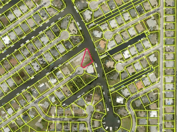 4623 3RD AVENUE E, BRADENTON, FL 34208