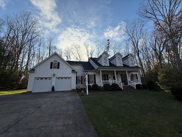 359 FAR COUNTRY DRIVE, DANIELS, WV 25832