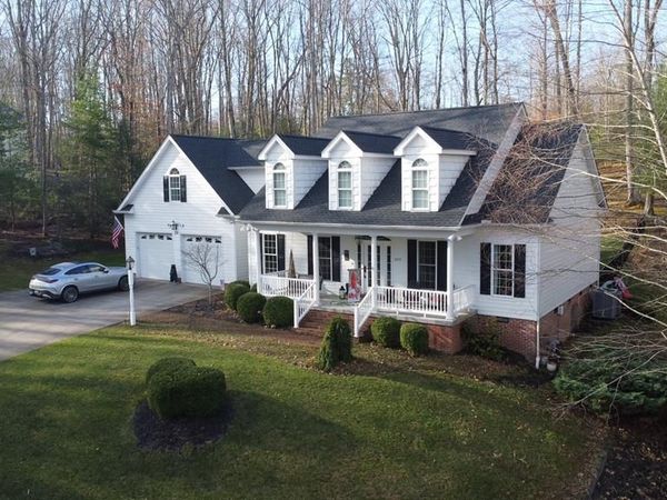 359 FAR COUNTRY DRIVE, DANIELS, WV 25832