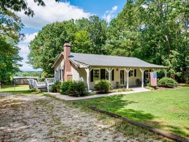3105 Horseshoe Road, Appomattox, VA 24522