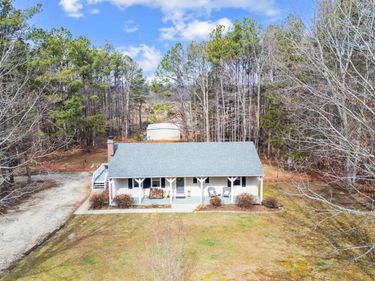3105 Horseshoe Road, Appomattox, VA 24522