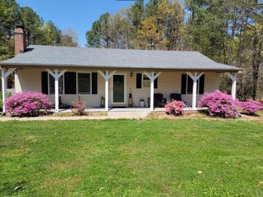 3105 Horseshoe Road, Appomattox, VA 24522