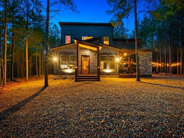 28 Hobie Cat Lane, Broken Bow, OK 74728