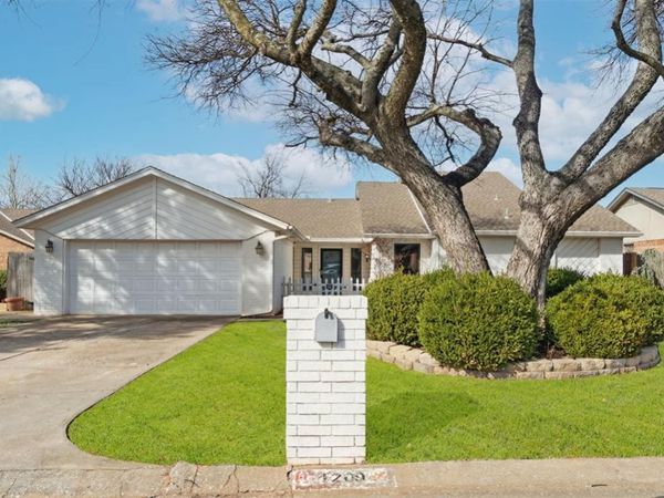 4209 Mellow Hill Drive, Oklahoma City, OK 73120