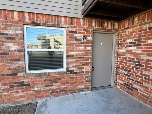 300 Chalmette Drive, Unit c, Norman, OK 73071