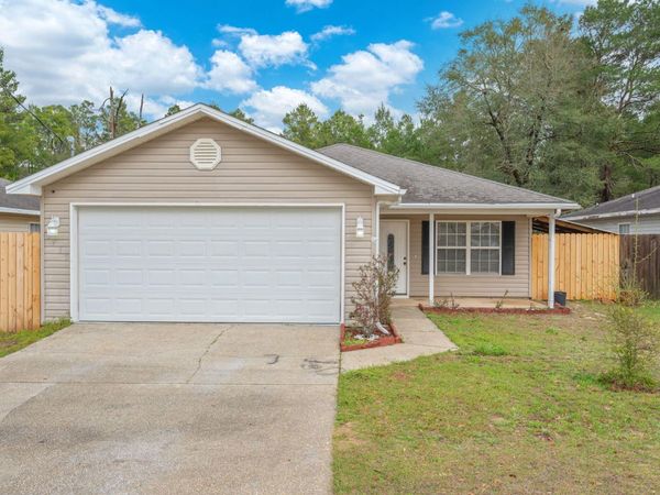 5249 Kervin Road, Crestview, FL 32539