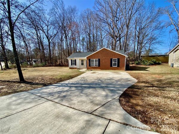 712 Newsome Road , Salisbury, NC 28146