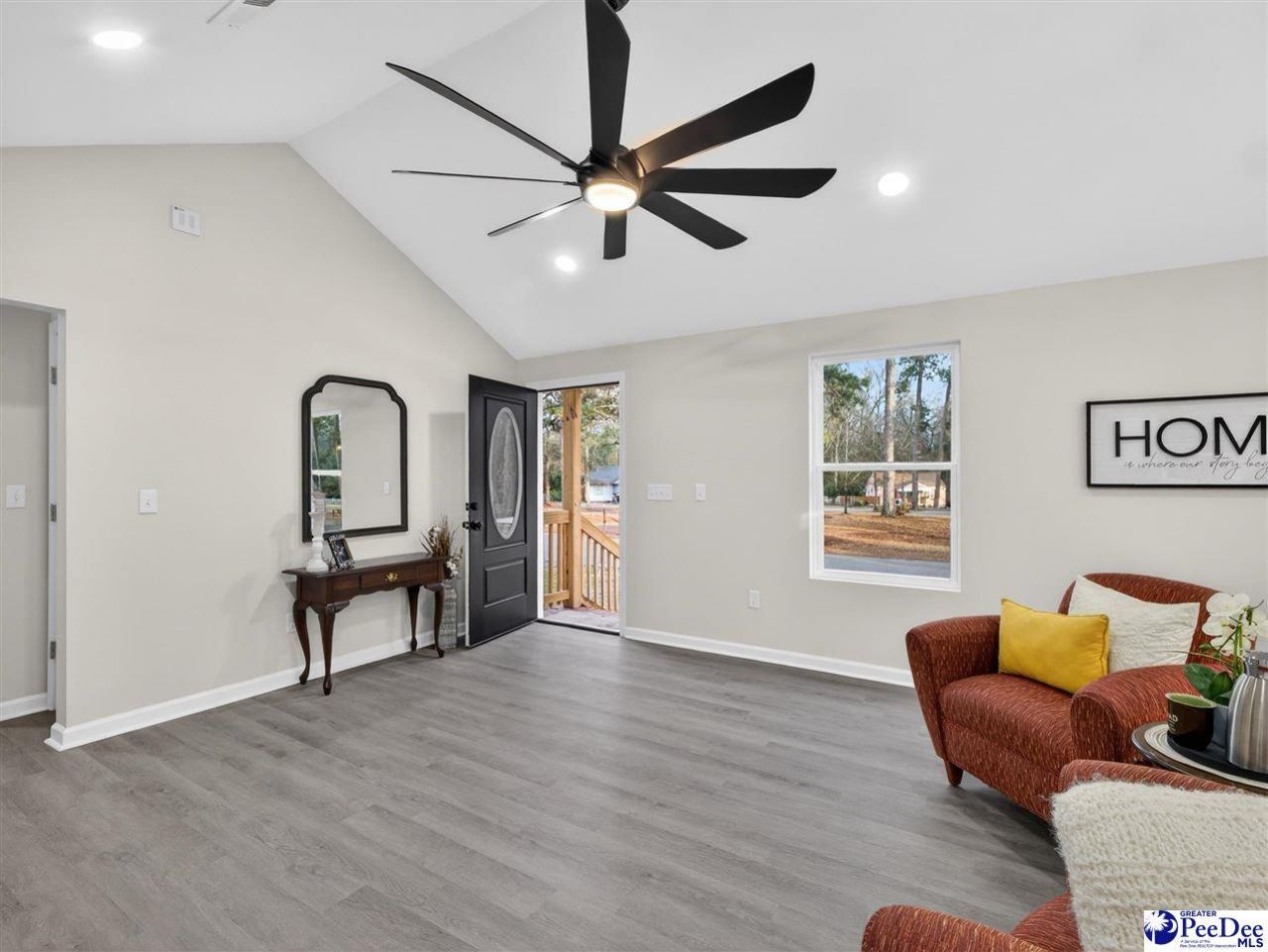 16 Lawton Cir Photo 6