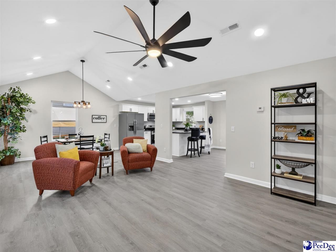 16 Lawton Cir Photo 8