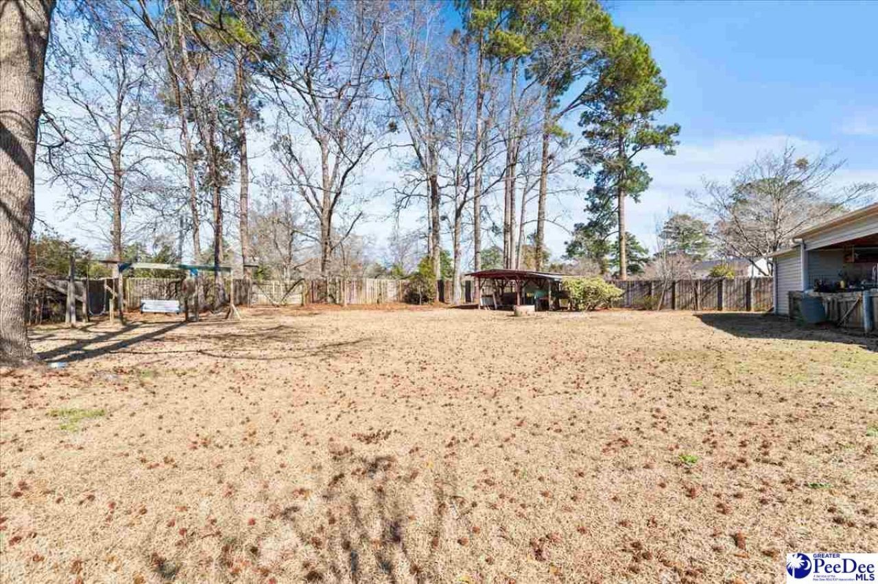 2001 Elanie Cir. Photo 24