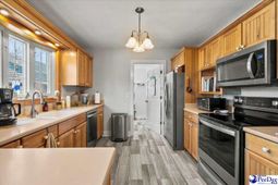 2001 Elanie Cir. photo 4