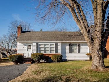 913 SPOTSWOOD DR, HARRISONBURG, VA 22802
