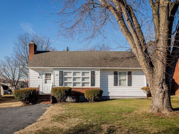 913 SPOTSWOOD DR, HARRISONBURG, VA 22802
