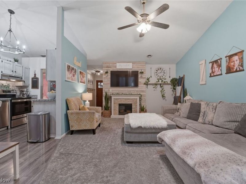 2204 Deer Run, Rock Creek, OH 44084 Photo 11