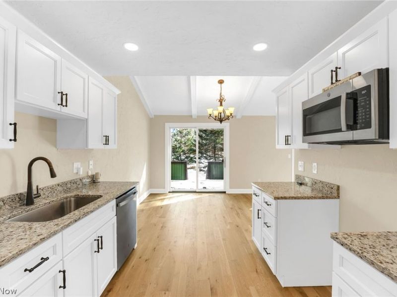 17639 Walnut Trail , Chagrin Falls, OH 44023 Photo 2