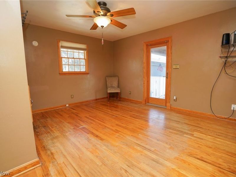 453 W Omar Street, Struthers, OH 44471 Photo 19