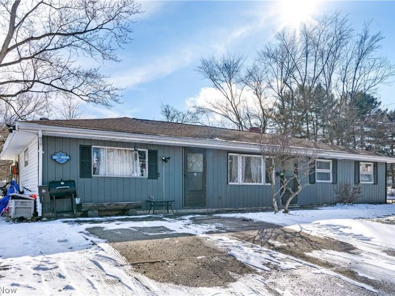 181 Yorkshire, Austintown, OH 44515 Photo 1