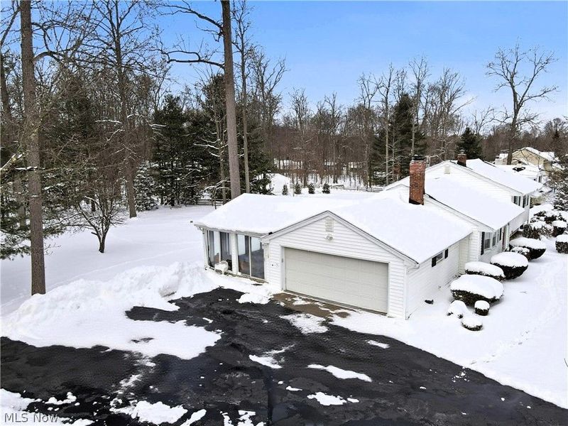 13394 Hickory Street, Chesterland, OH 44026 Photo 3