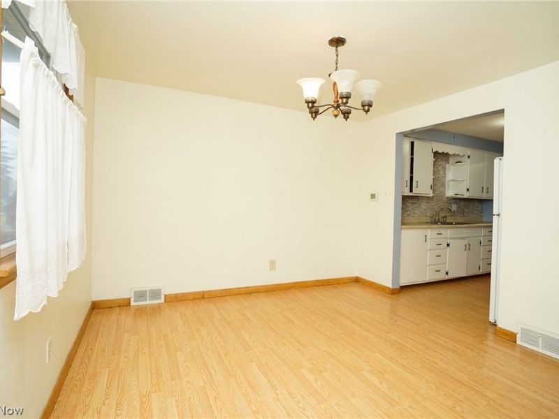 5581 E Calla Road E, New Middletown, OH 44442 Photo 3