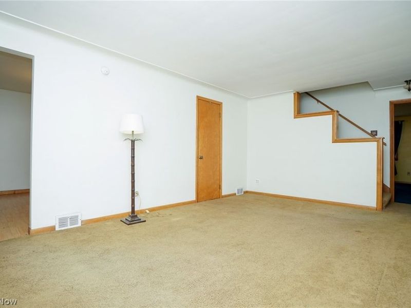 5581 E Calla Road E, New Middletown, OH 44442 Photo 9