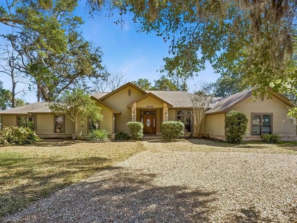 97146 PIRATES POINT Road, Yulee, FL 32097