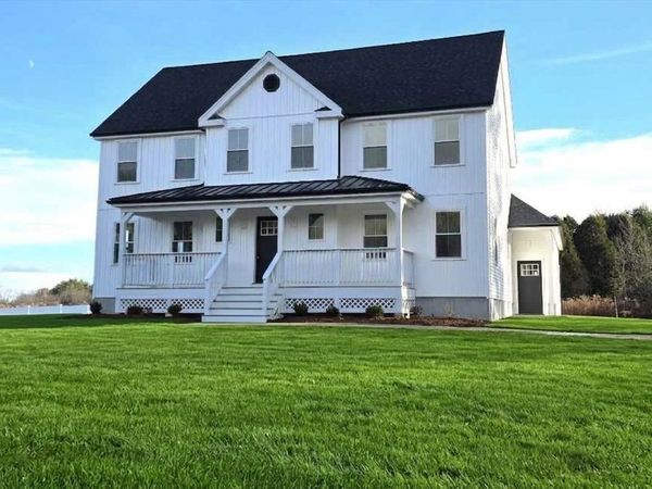 38 Hemlock Street, Douglas, MA 01516