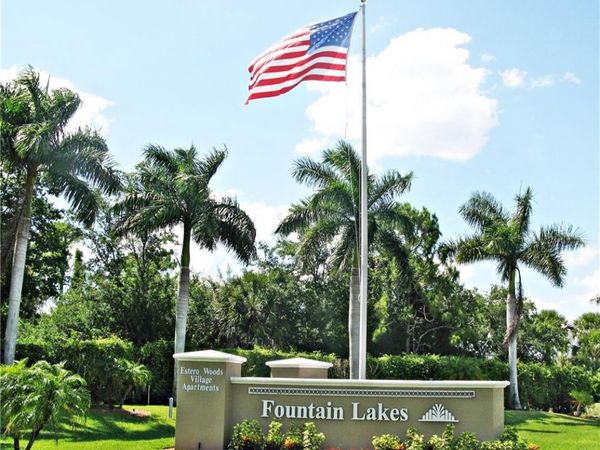 3650 Sunland LN, ESTERO, FL 33928