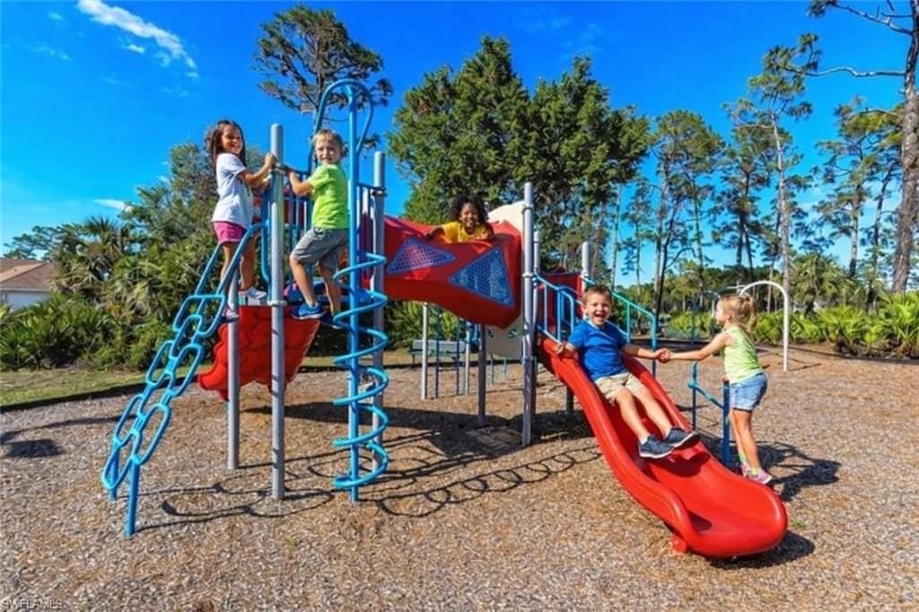 3650 Sunland Ln, Estero, FL 33928 Photo