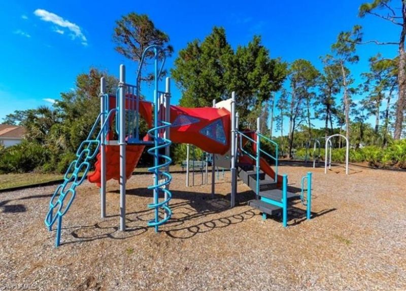 3650 Sunland Ln, Estero, FL 33928 Photo