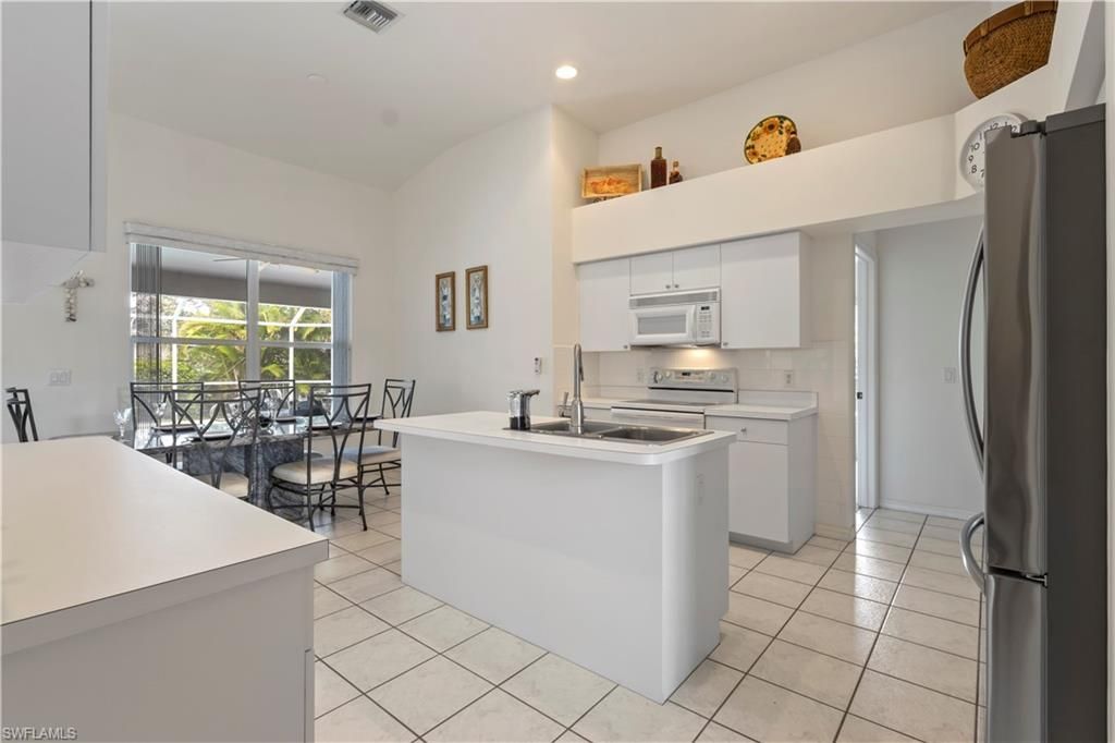 3650 Sunland Ln, Estero, FL 33928 Photo