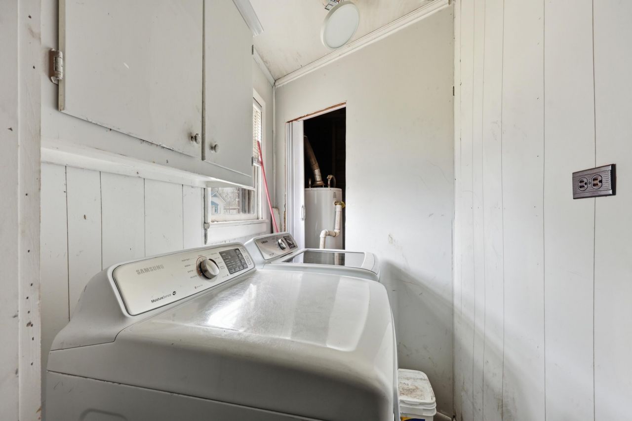 5062 Butler Street Photo 12