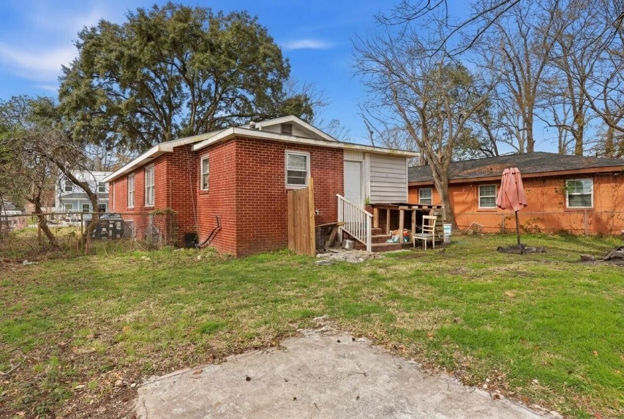 5062 Butler Street Photo 14