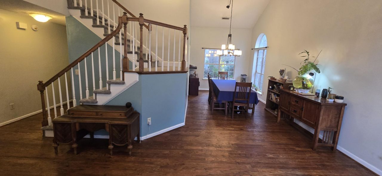 104 Grafton Way Photo 2