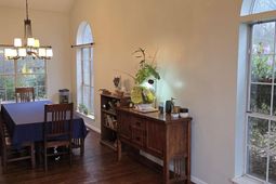 104 Grafton Way photo 4