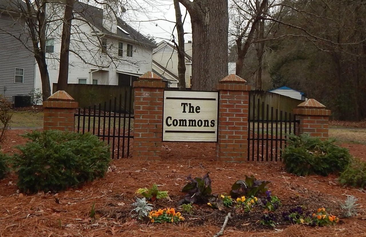 104 Grafton Way Photo 34